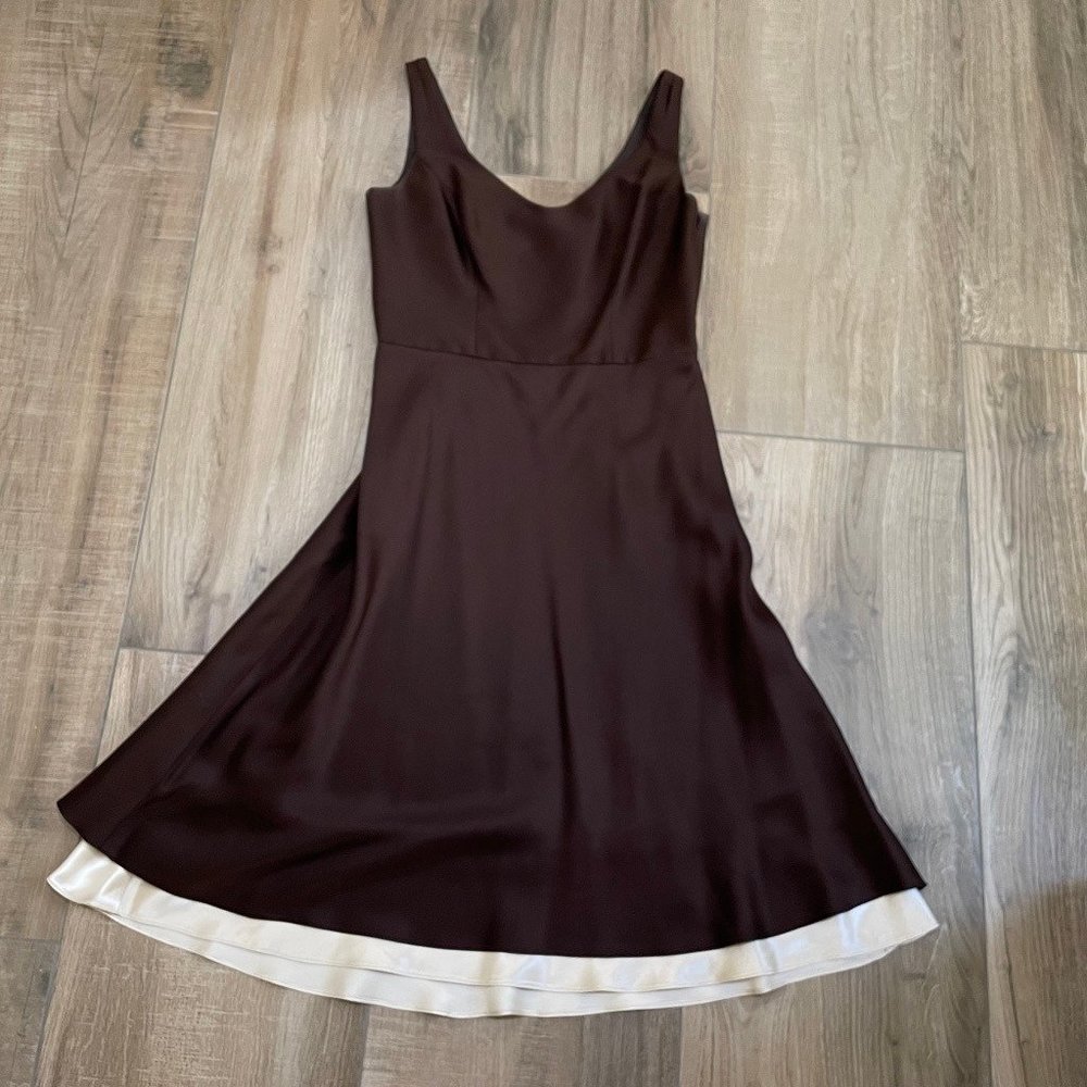 Ann Taylor Dress Womens 4 Brown 100% Silk Sleeveless Fit and Flare Cocktail